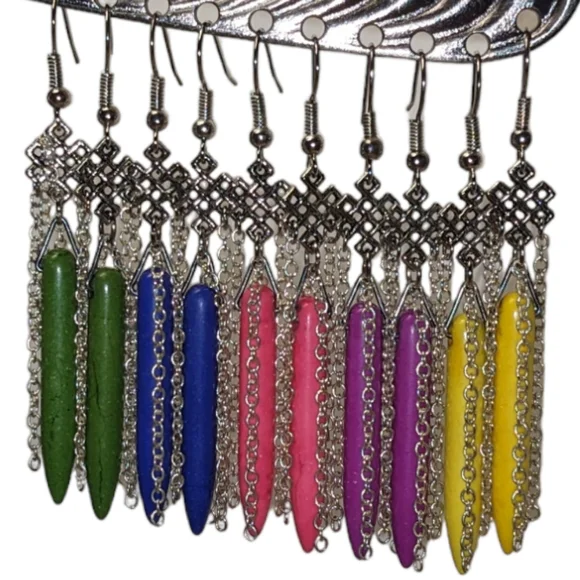 Handmade Silver Plated Celtic Knot Chains & Howlite Dagger Bead Dangle Earrings - Picture 6 of 6